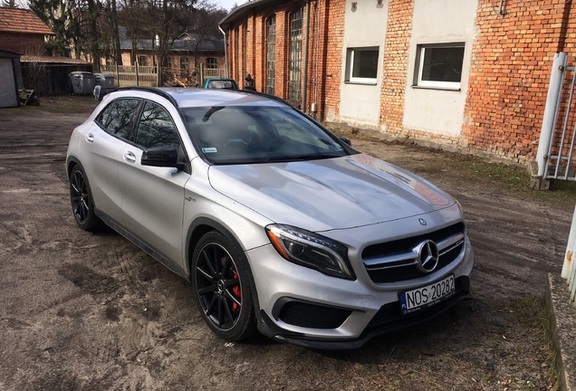 Mercedes-Benz GLA 45 AMG X156