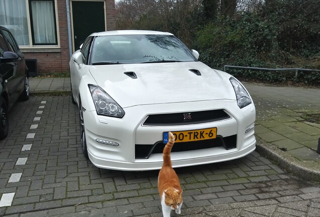 Nissan GT-R 2012