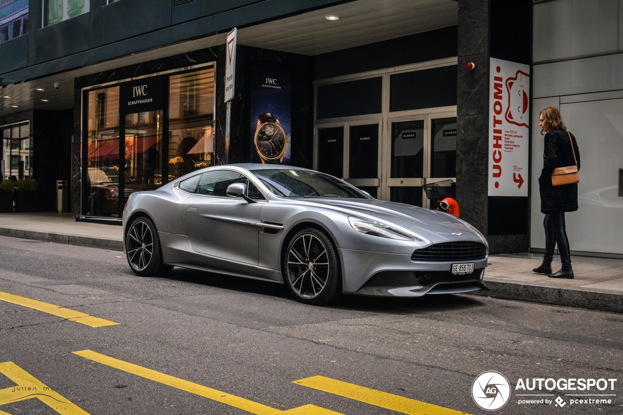 Aston Martin Vanquish 2013