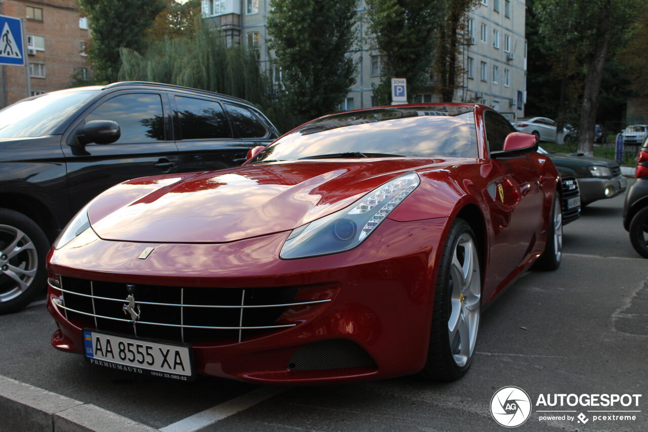 Ferrari FF