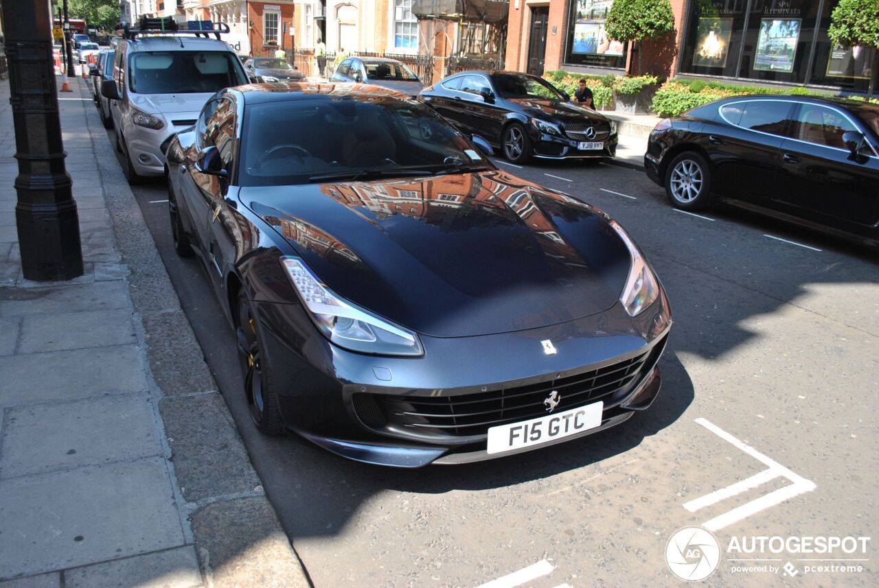 Ferrari GTC4Lusso