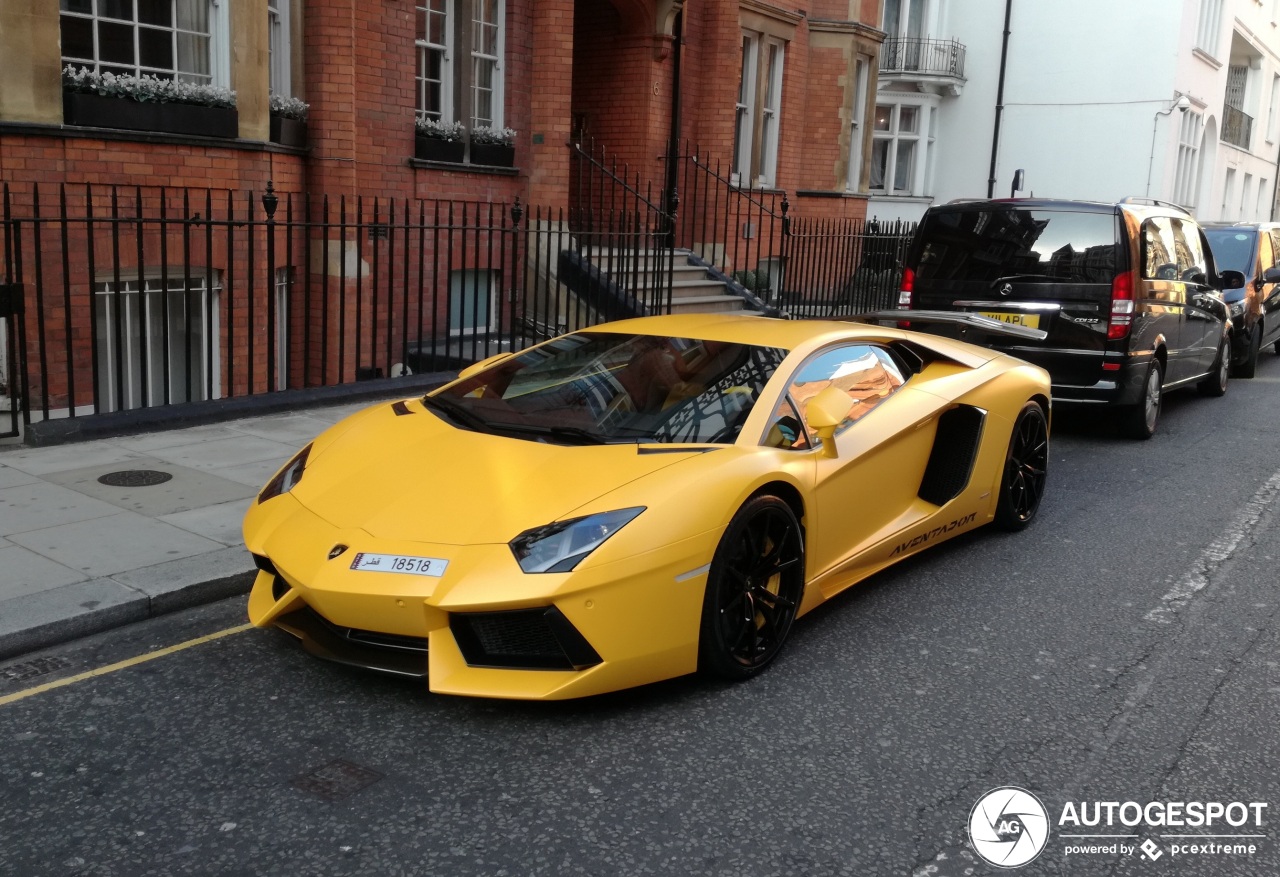 Lamborghini Aventador LP700-4