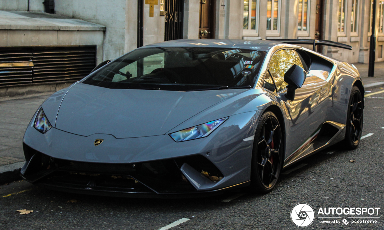 Lamborghini Huracán LP640-4 Performante