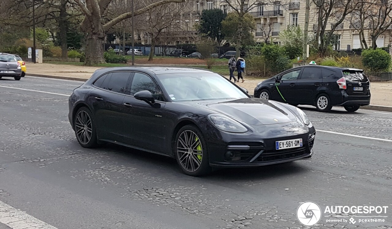 Porsche 971 Panamera Turbo S E-Hybrid Sport Turismo