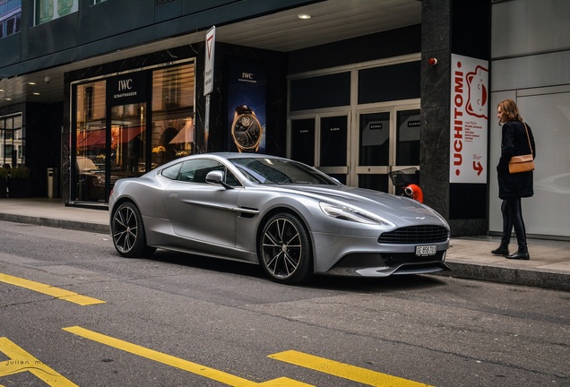 Aston Martin Vanquish 2013