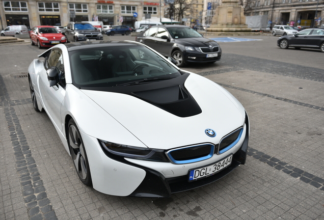 BMW i8