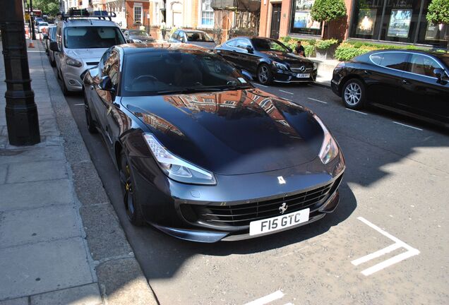 Ferrari GTC4Lusso