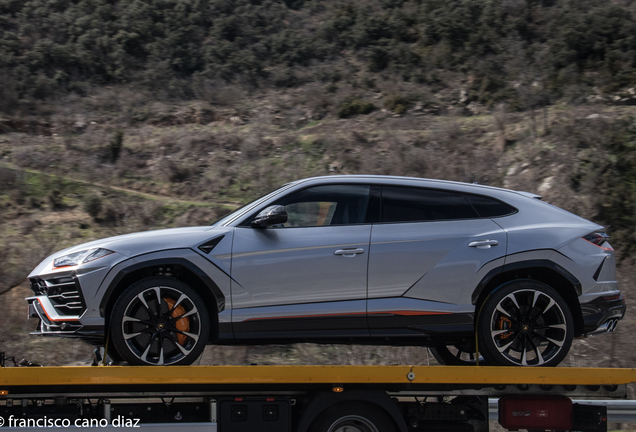 Lamborghini Urus