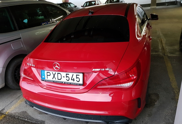 Mercedes-Benz CLA 45 AMG C117