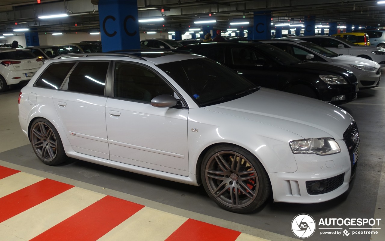 Audi RS4 Avant B7