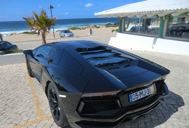 Lamborghini Aventador LP700-4