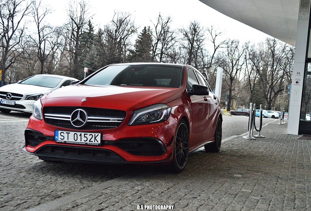 Mercedes-AMG A 45 W176 2015