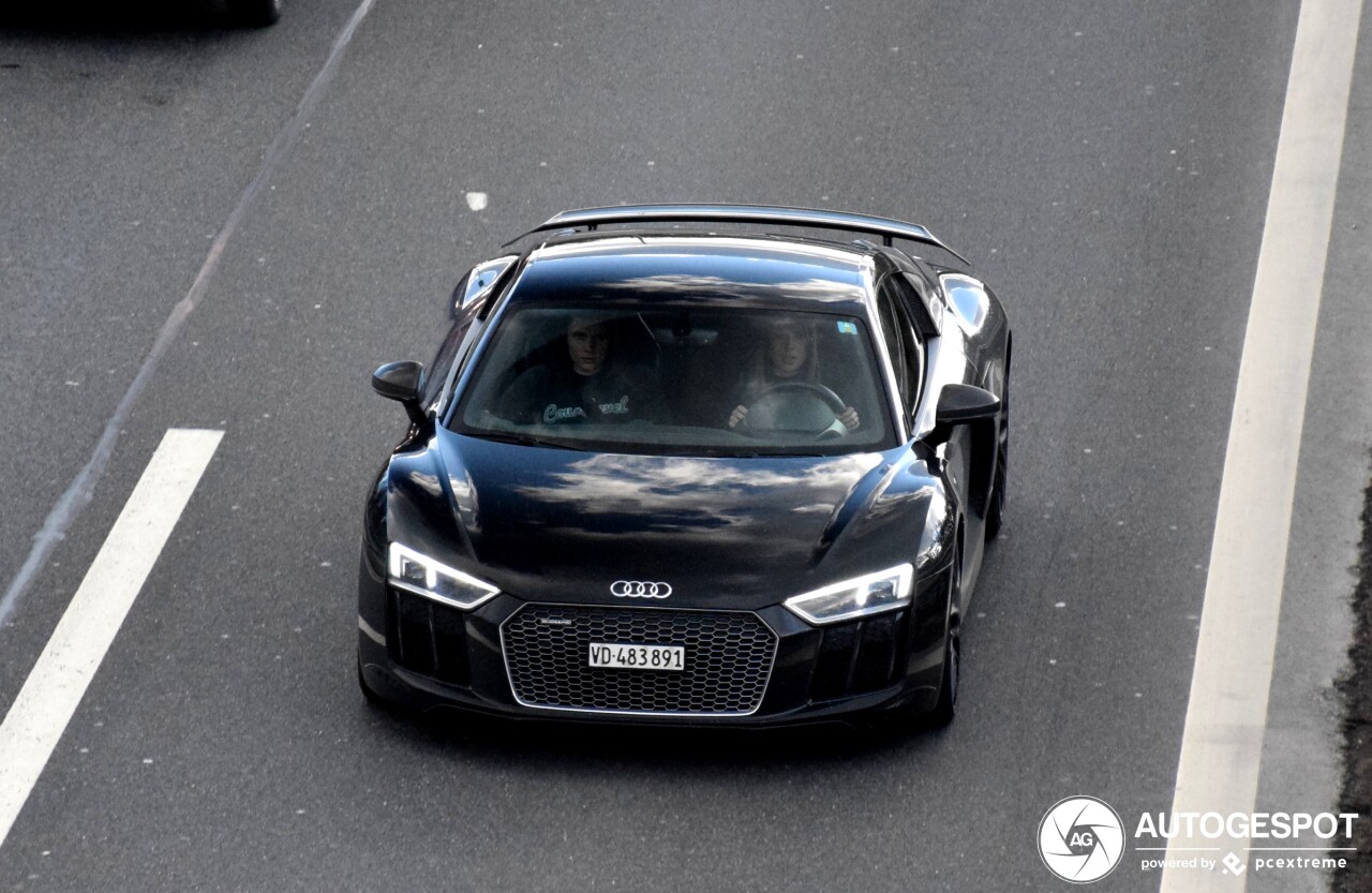 Audi R8 V10 Plus 2015