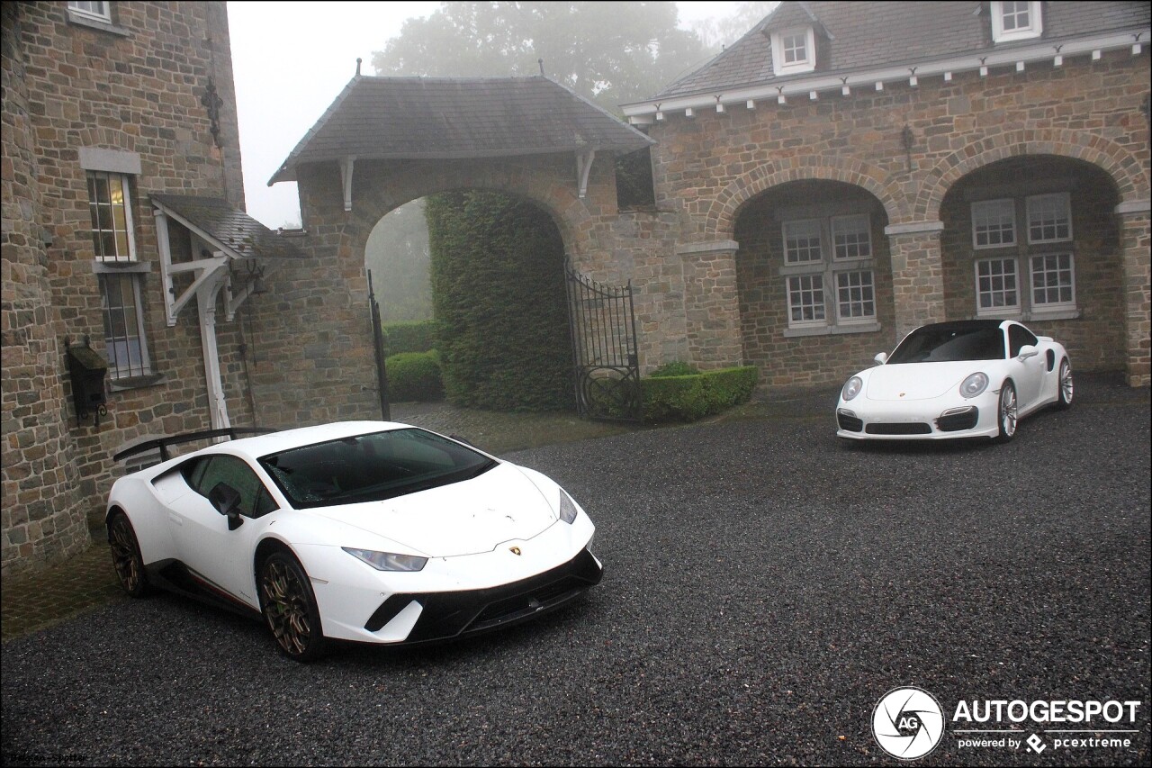 Lamborghini Huracán LP640-4 Performante