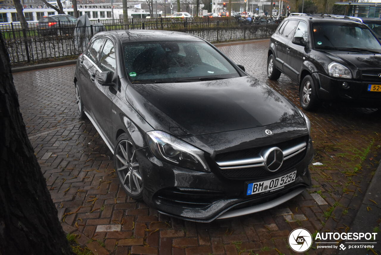 Mercedes-AMG A 45 W176 2015