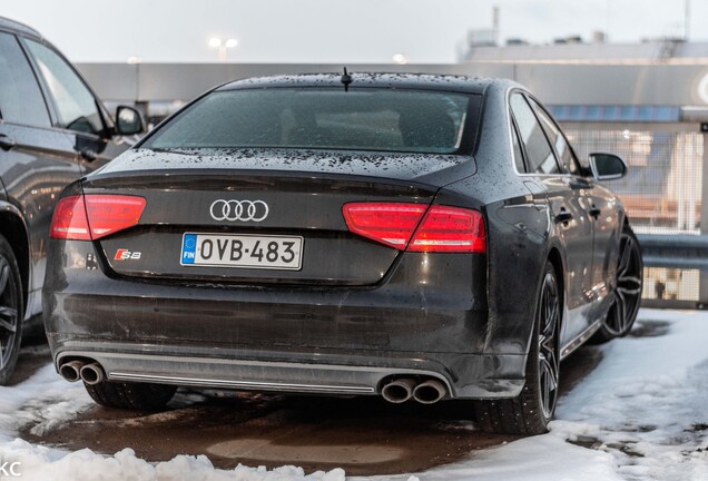 Audi S8 D4