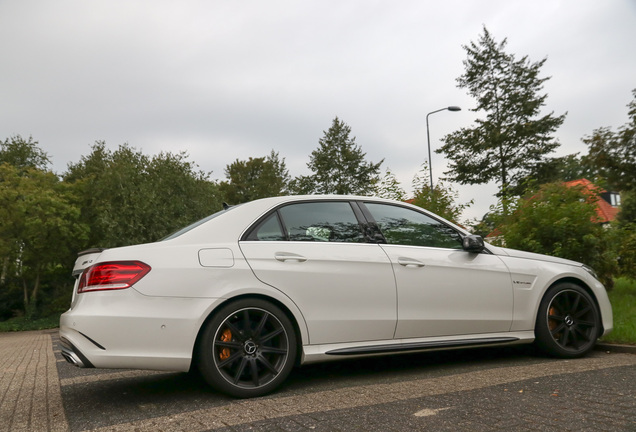 Mercedes-Benz E 63 AMG S W212