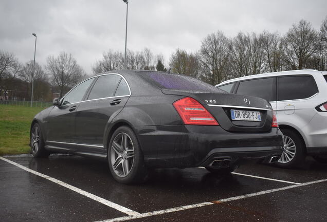 Mercedes-Benz S 63 AMG W221 2011