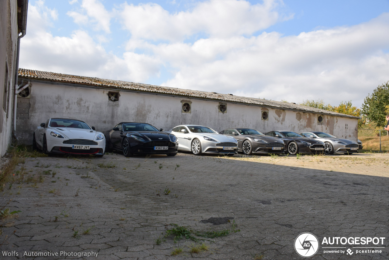 Aston Martin DB11 V8 Volante