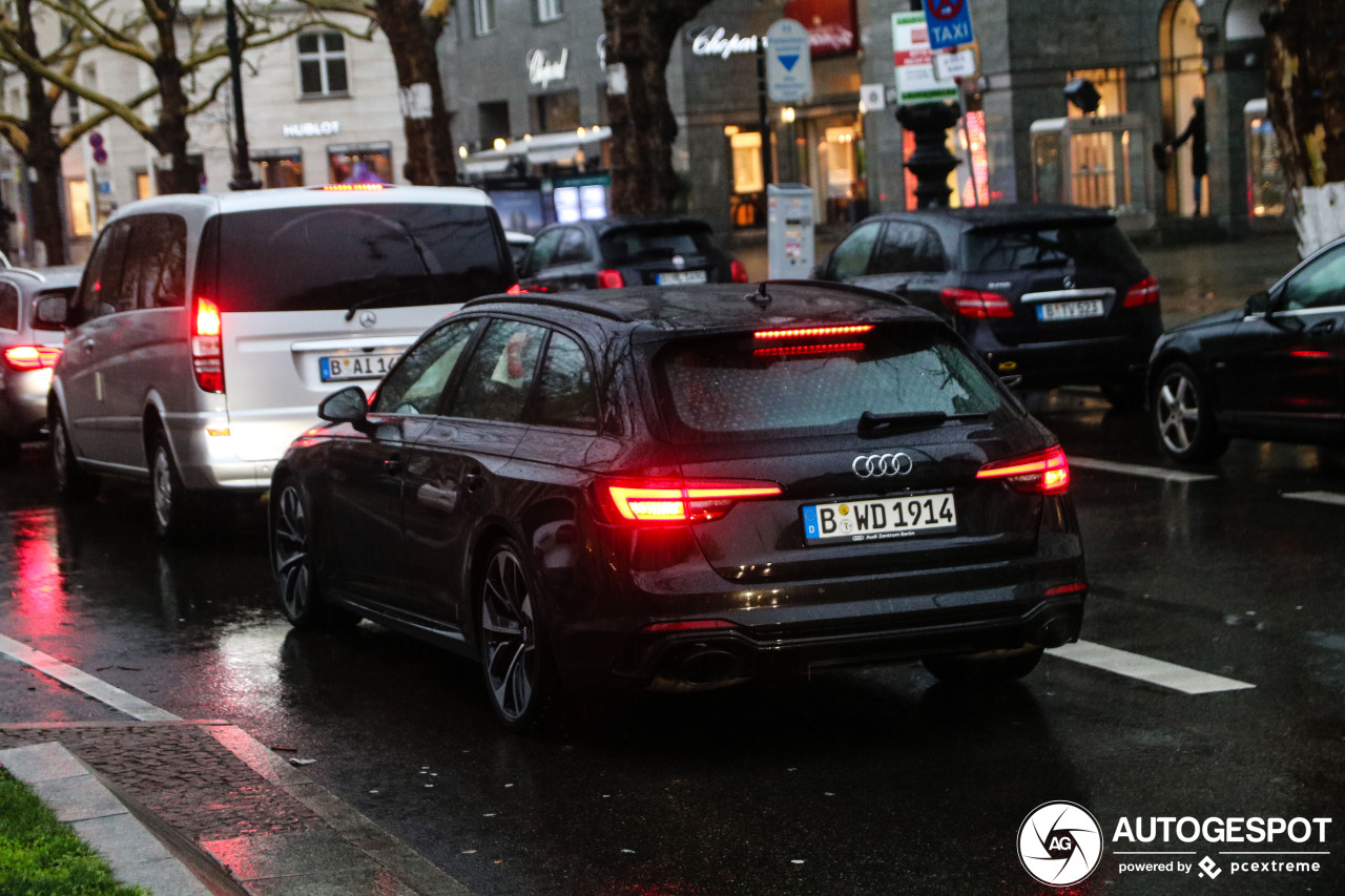 Audi RS4 Avant B9