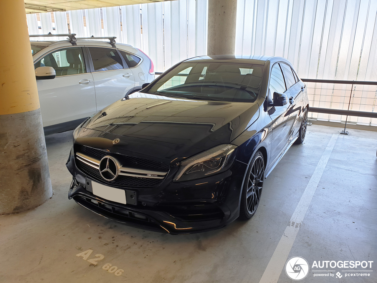 Mercedes-AMG A 45 W176 2015