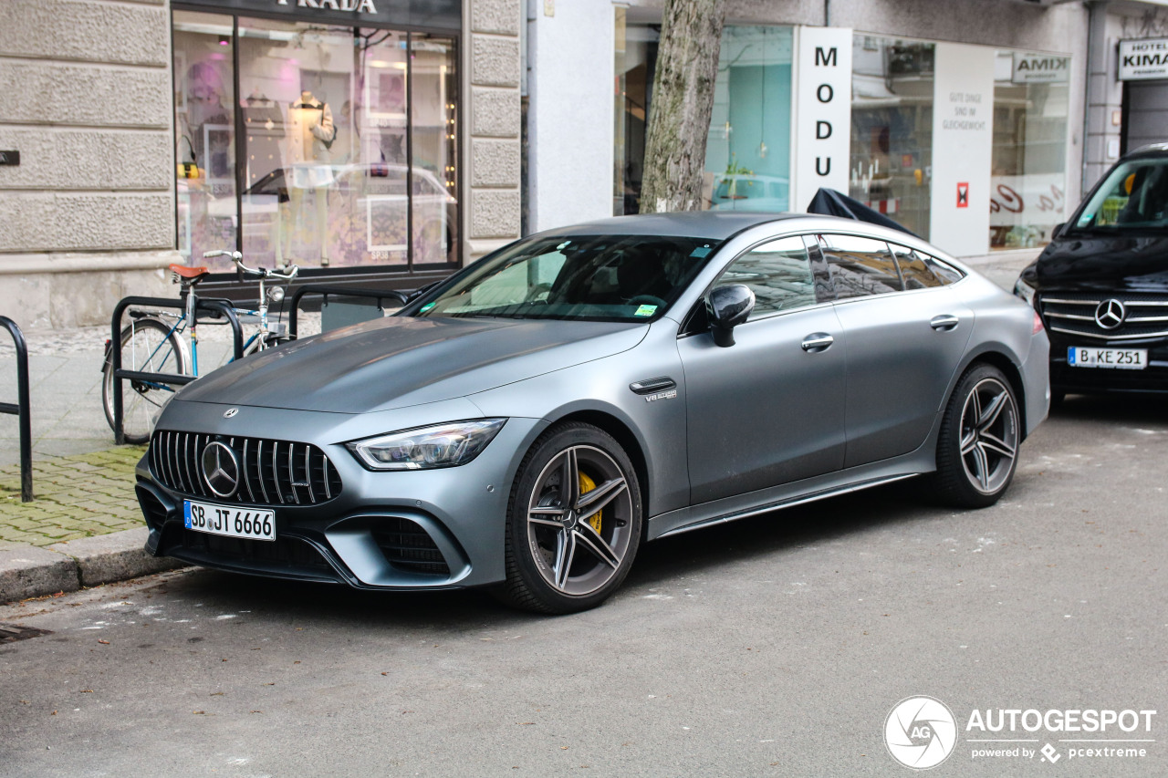 Mercedes-AMG GT 63 S X290