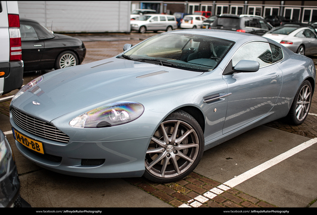 Aston Martin DB9