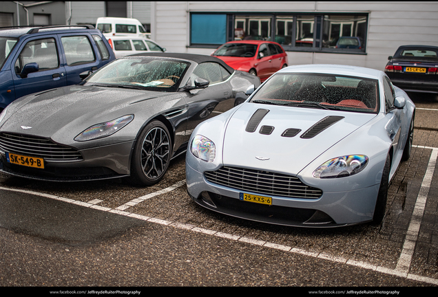 Aston Martin V12 Vantage