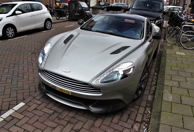 Aston Martin Vanquish 2013