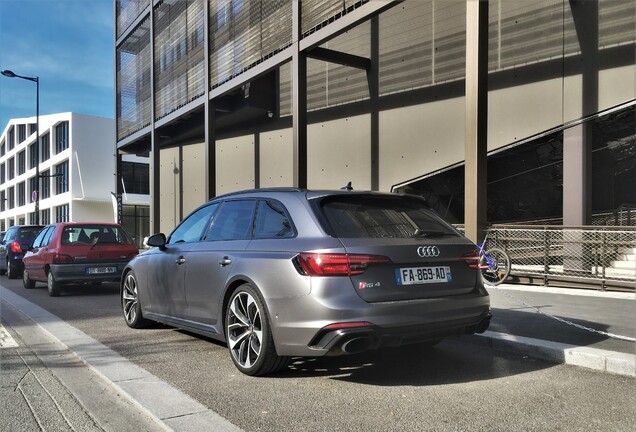 Audi RS4 Avant B9