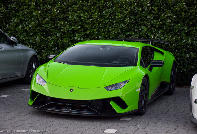 Lamborghini Huracán LP640-4 Performante