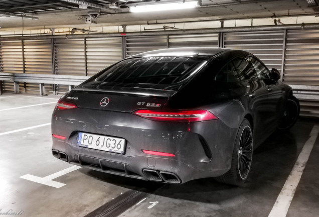 Mercedes-AMG GT 63 S X290