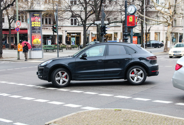 Porsche 95B Macan GTS