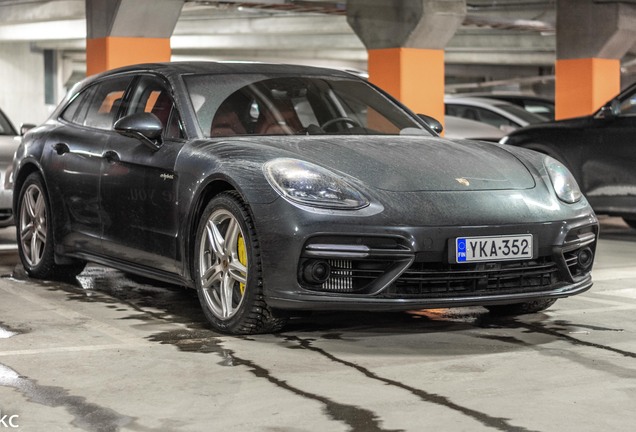 Porsche 971 Panamera Turbo S E-Hybrid Sport Turismo