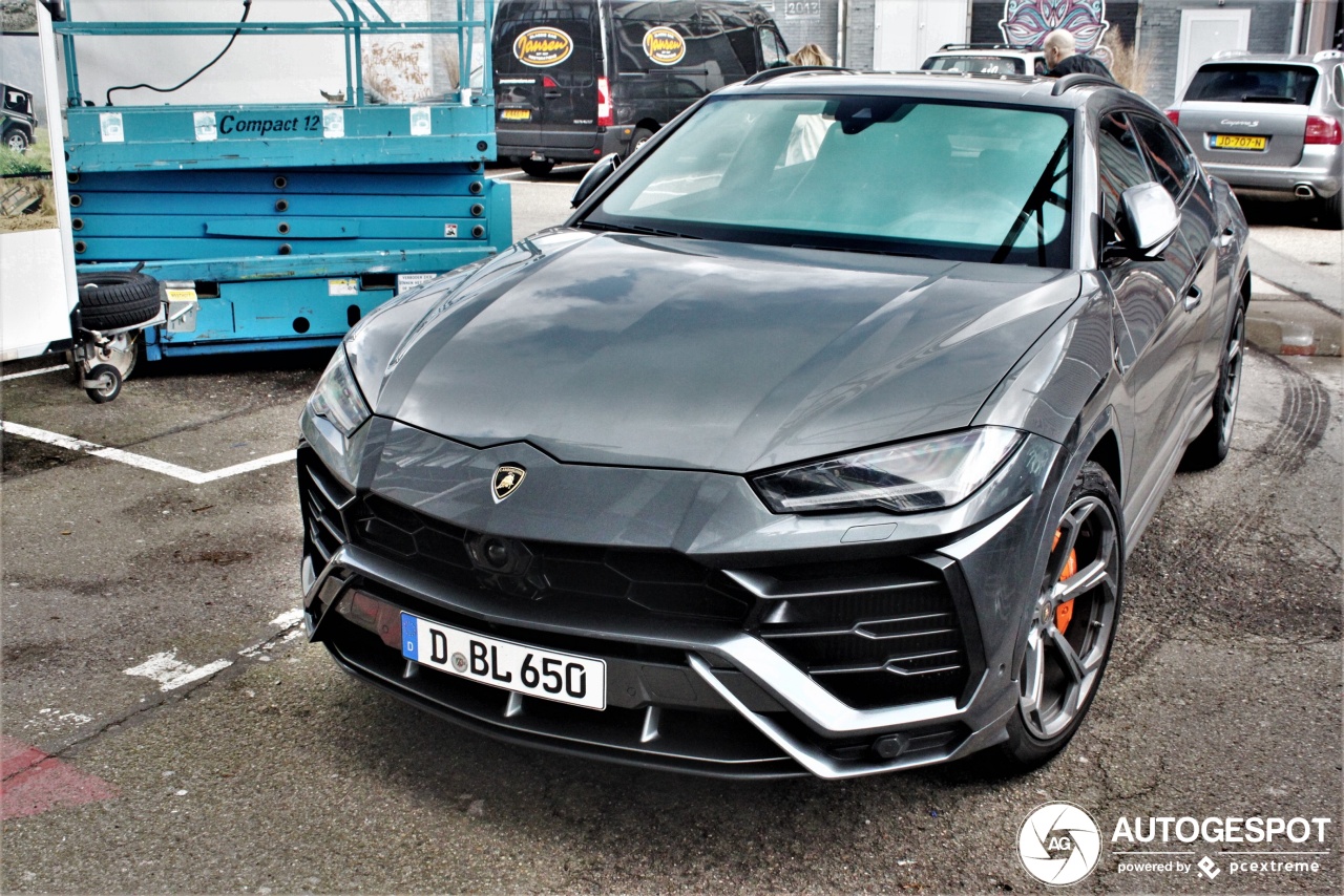 Lamborghini Urus