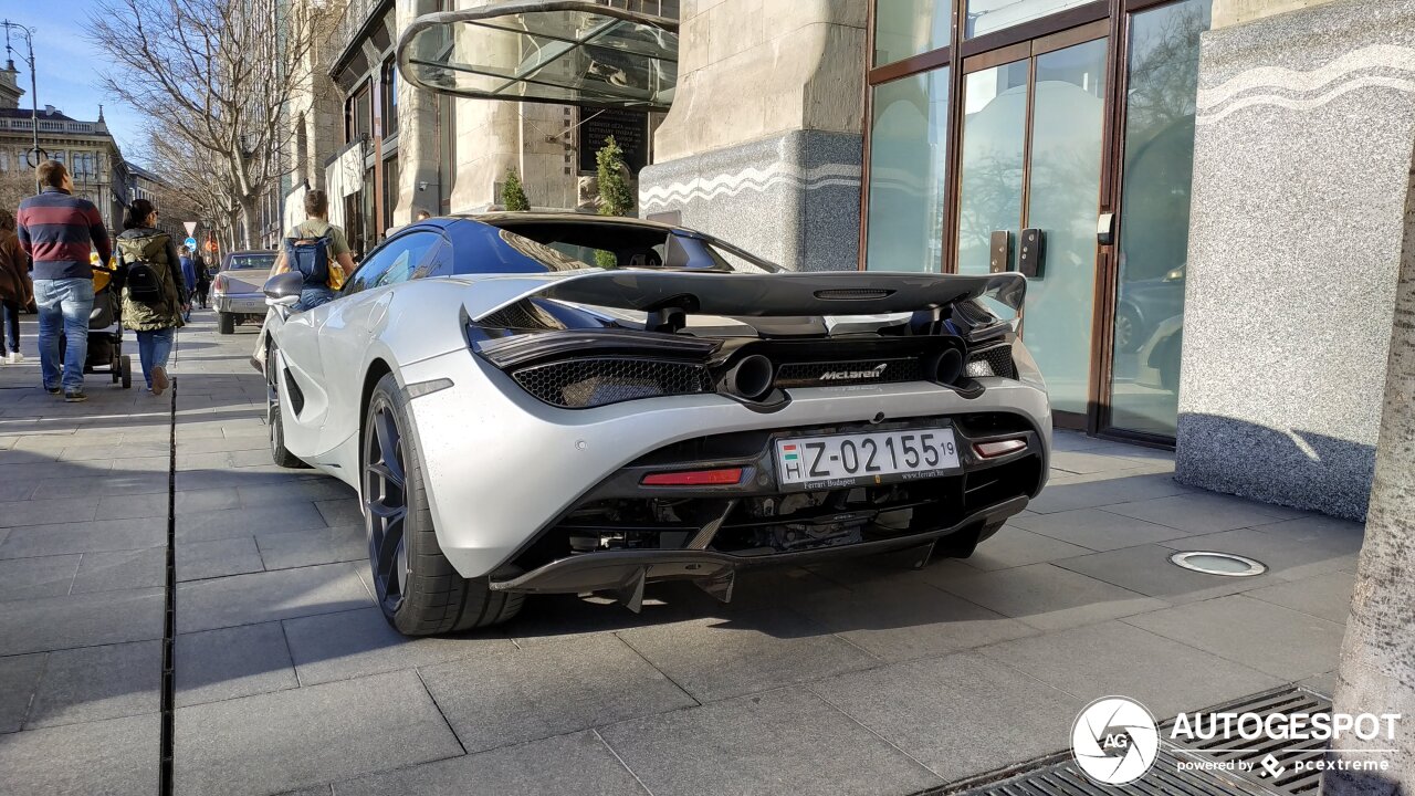 McLaren 720S Spider