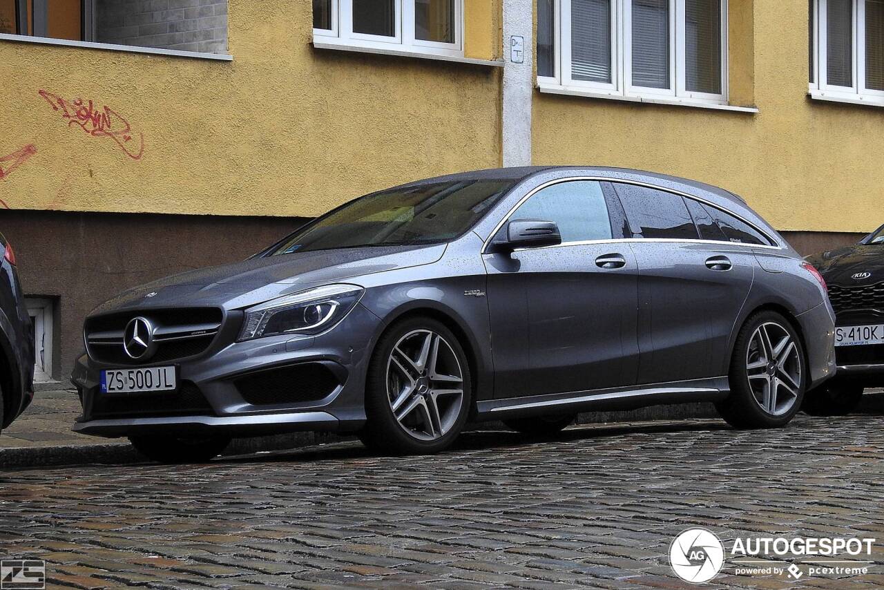 Mercedes-Benz CLA 45 AMG Shooting Brake