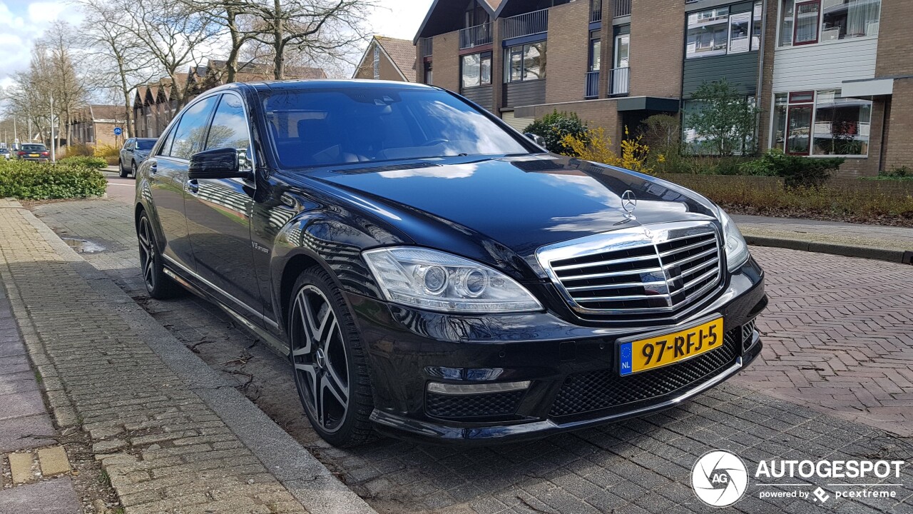 Mercedes-Benz S 63 AMG W221 2011