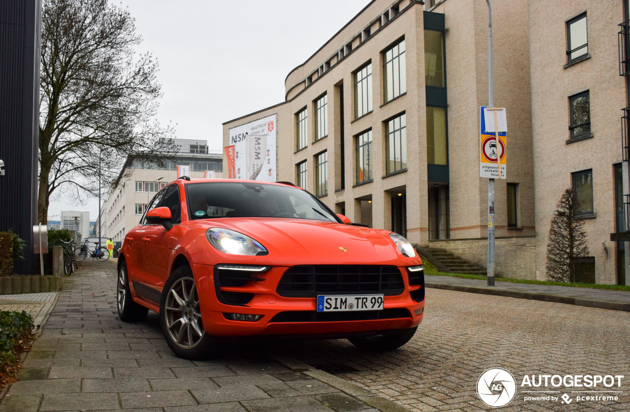 Porsche 95B Macan GTS