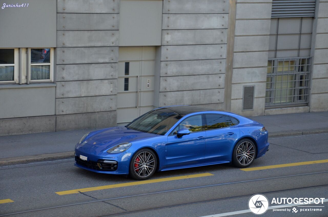 Porsche 971 Panamera Turbo