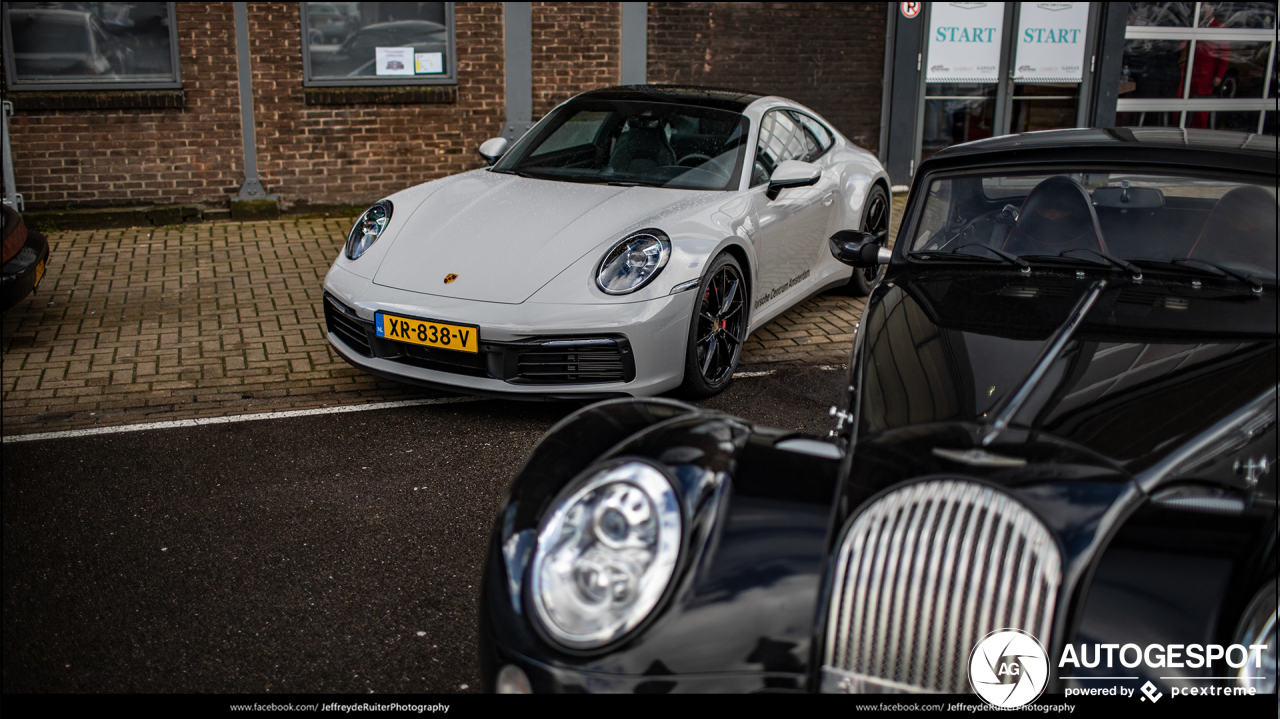 Porsche 992 Carrera 4S