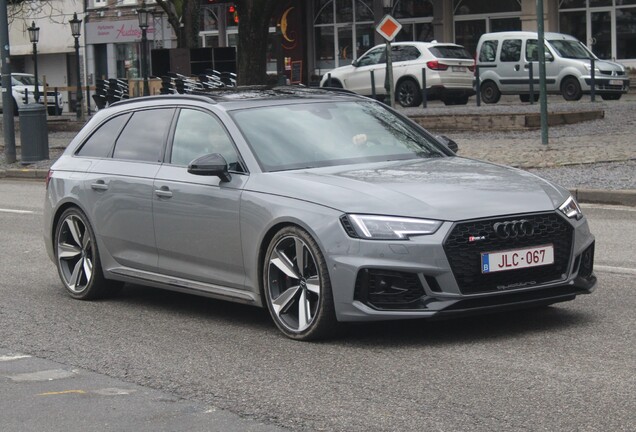 Audi RS4 Avant B9