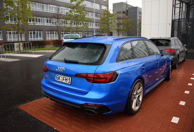 Audi RS4 Avant B9