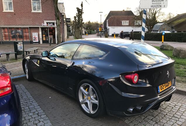 Ferrari FF