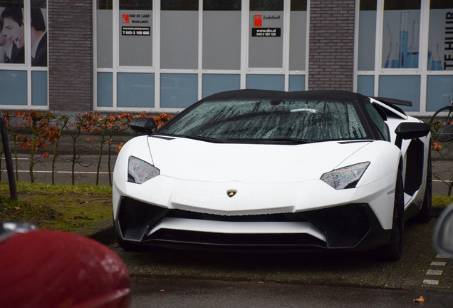 Lamborghini Aventador LP750-4 SuperVeloce Roadster