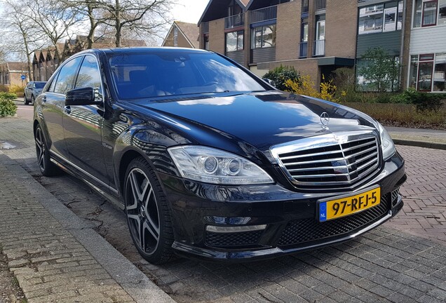 Mercedes-Benz S 63 AMG W221 2011