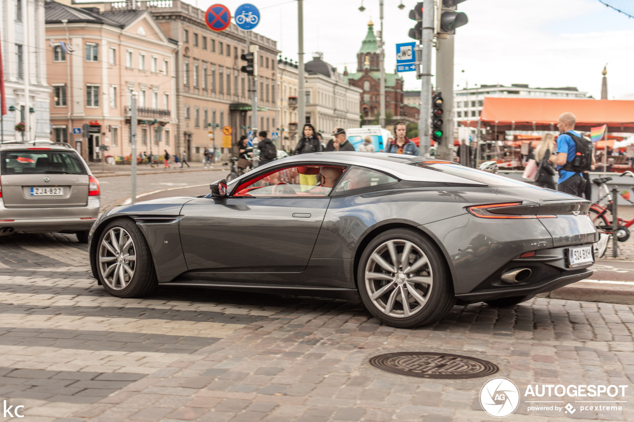 Aston Martin DB11