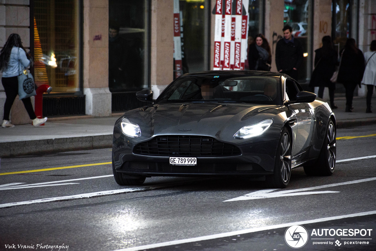 Aston Martin DB11