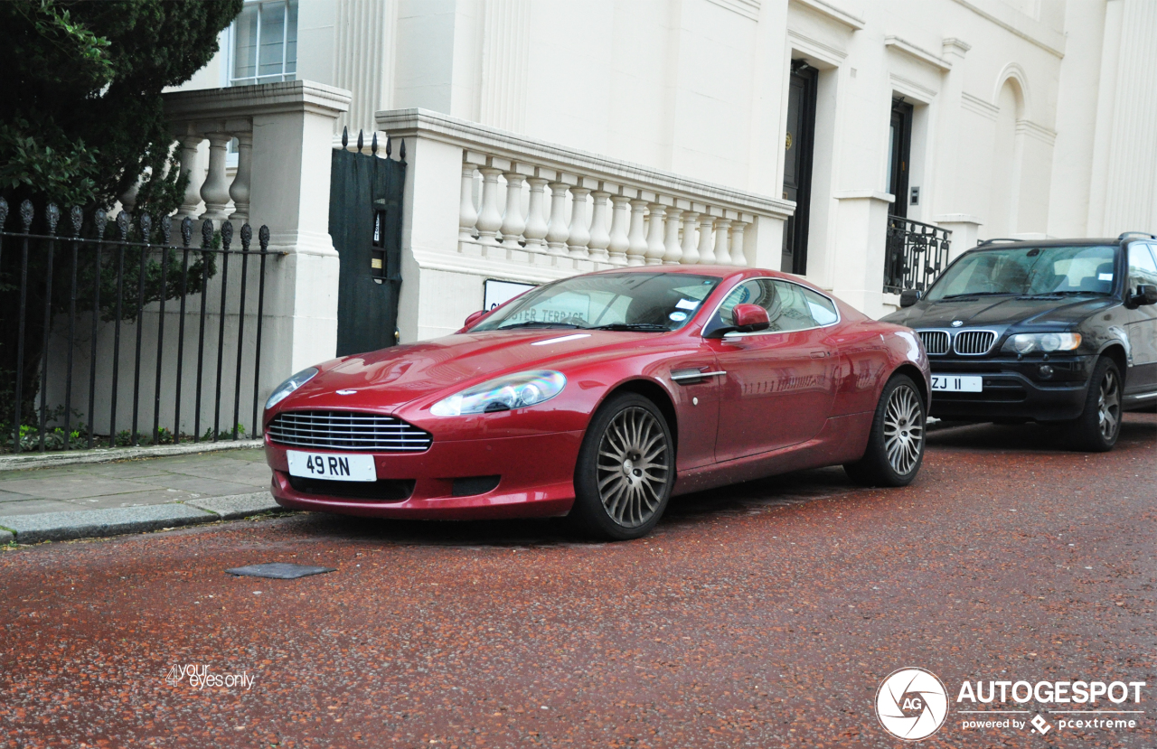 Aston Martin DB9