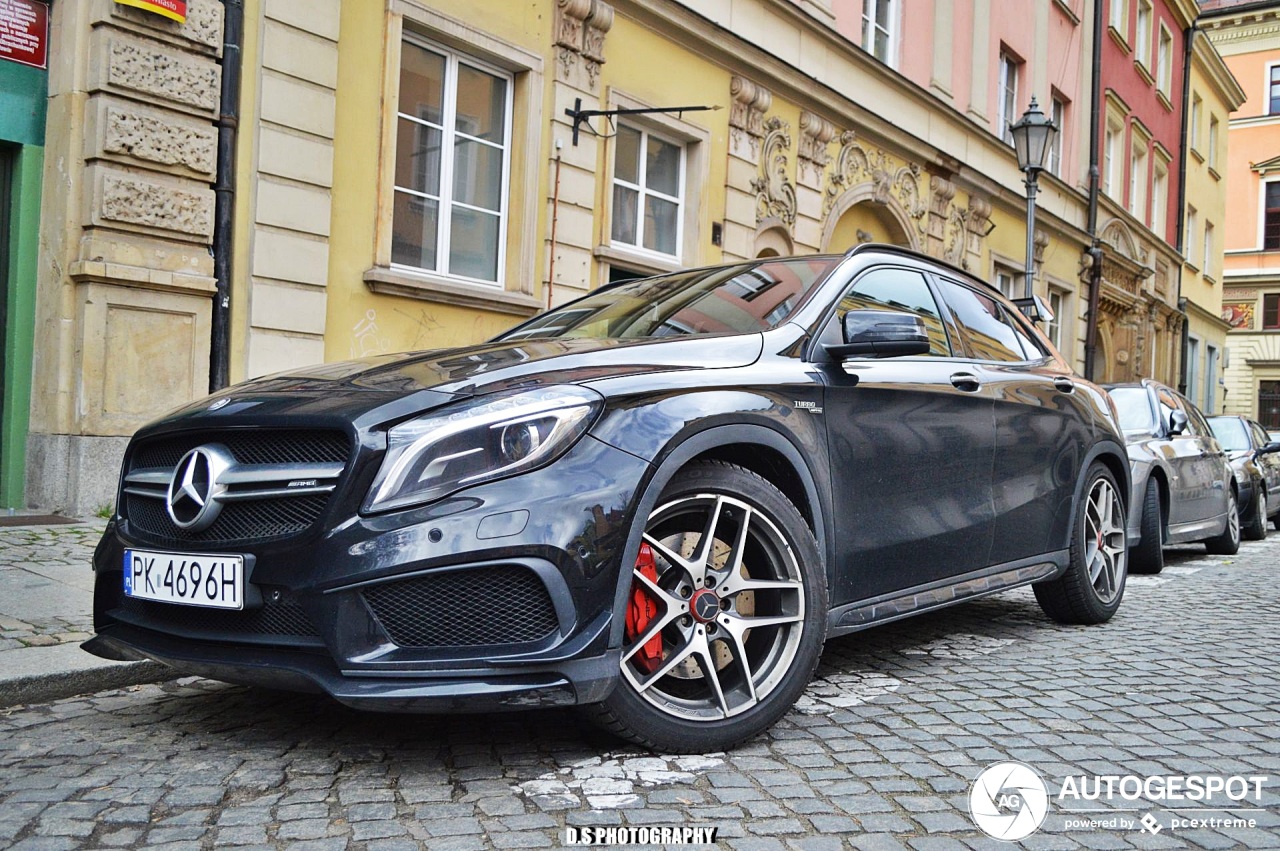 Mercedes-Benz GLA 45 AMG X156